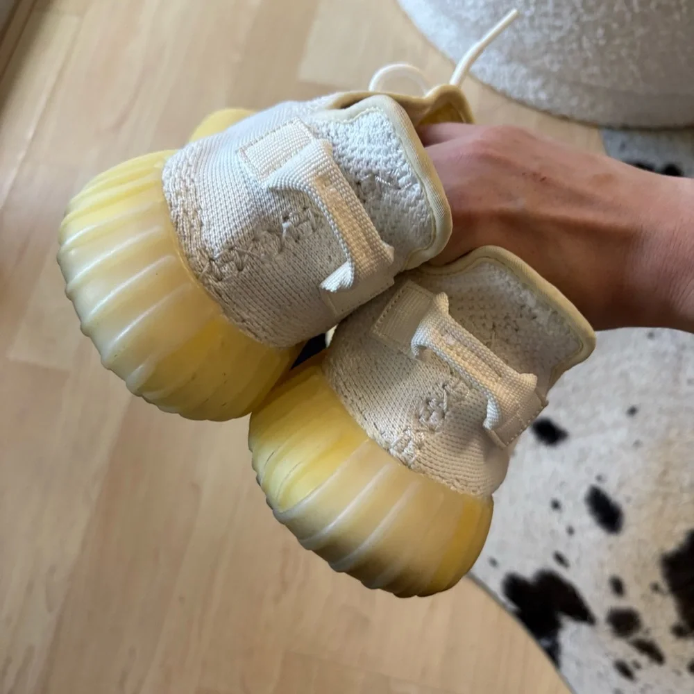 ADIDAS Yeezy‎ Boost 350 V2 Low Cream White Triple White Size 8